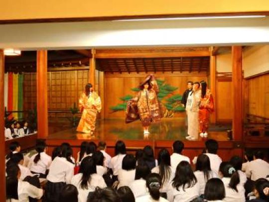 日吉ケ丘高等学校