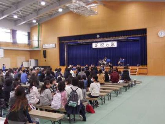 日吉ケ丘高等学校