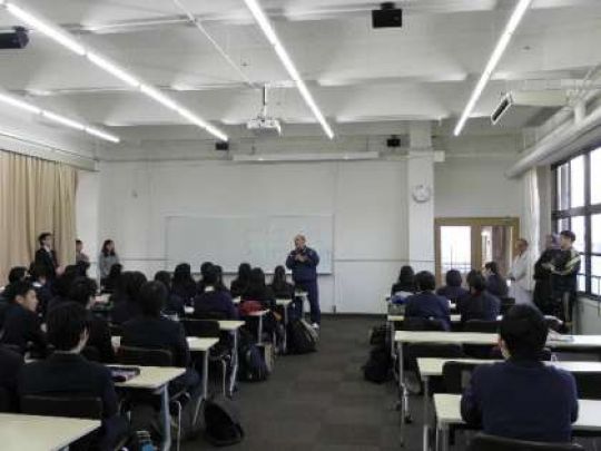 日吉ケ丘高等学校