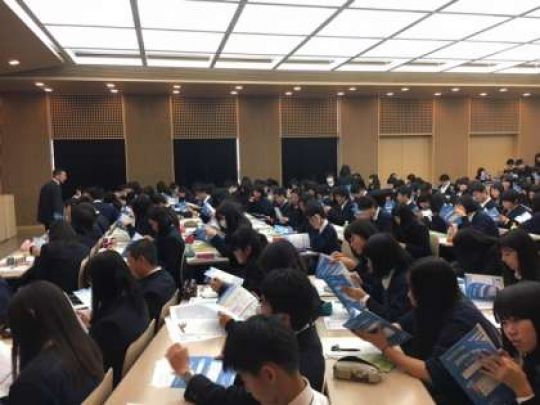 日吉ケ丘高等学校