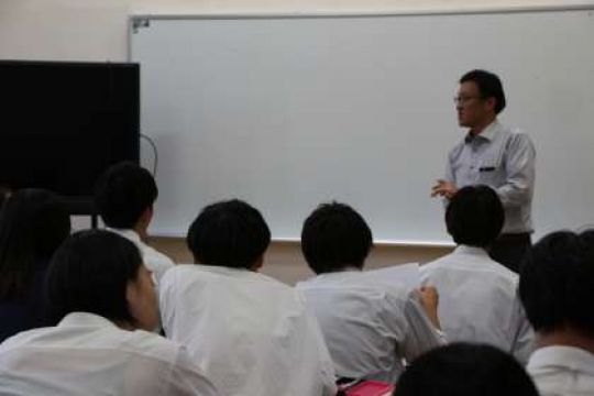 日吉ケ丘高等学校