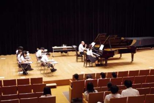 京都堀川音楽高等学校