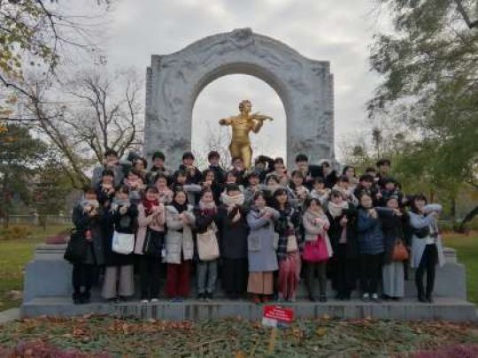 京都堀川音楽高等学校