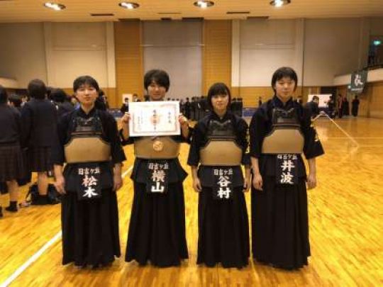 日吉ケ丘高等学校