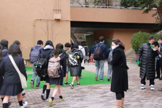 日吉ケ丘高等学校