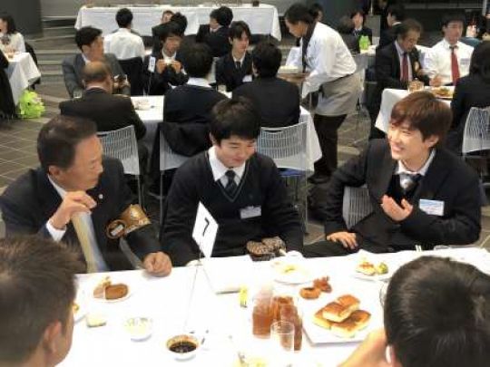 日吉ケ丘高等学校
