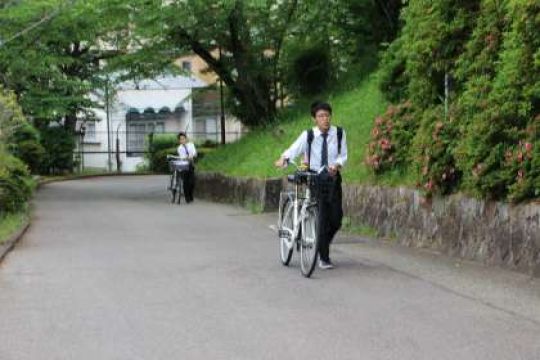 日吉ケ丘高等学校