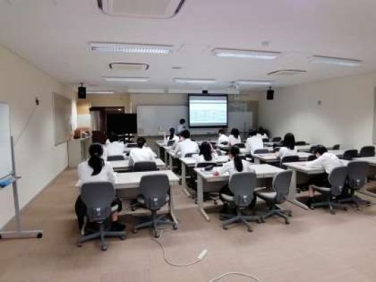 京都堀川音楽高等学校