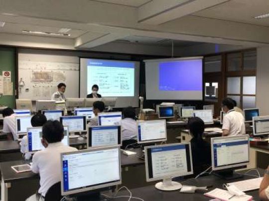 日吉ケ丘高等学校