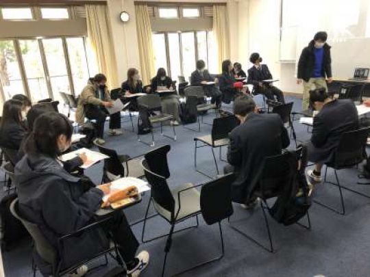 日吉ケ丘高等学校