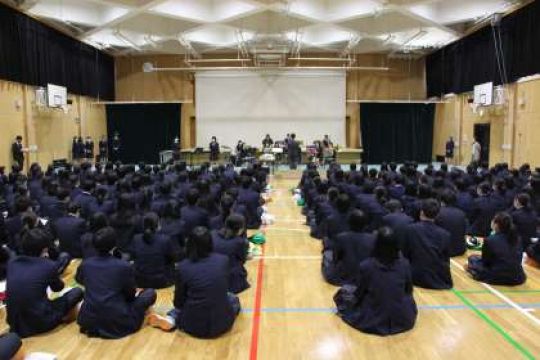 日吉ケ丘高等学校