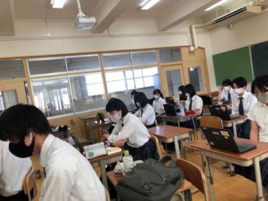 日吉ケ丘高等学校