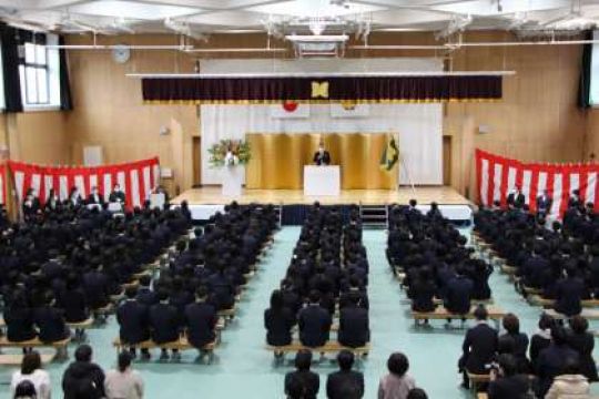 日吉ケ丘高等学校