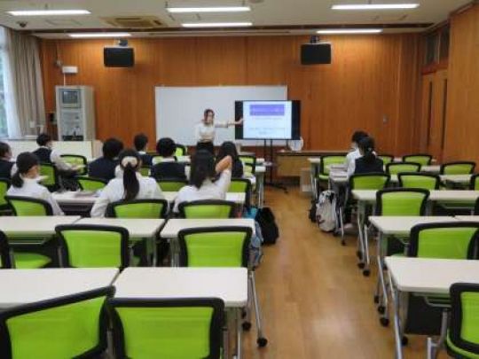 日吉ケ丘高等学校