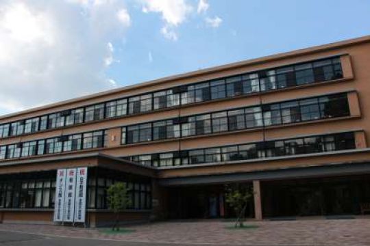 日吉ケ丘高等学校