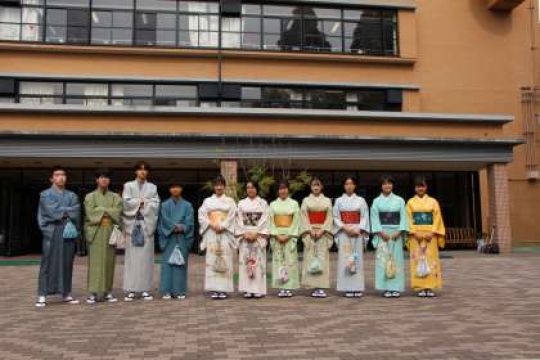 日吉ケ丘高等学校
