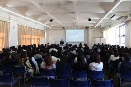 日吉ケ丘高等学校