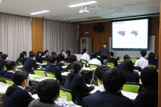 日吉ケ丘高等学校