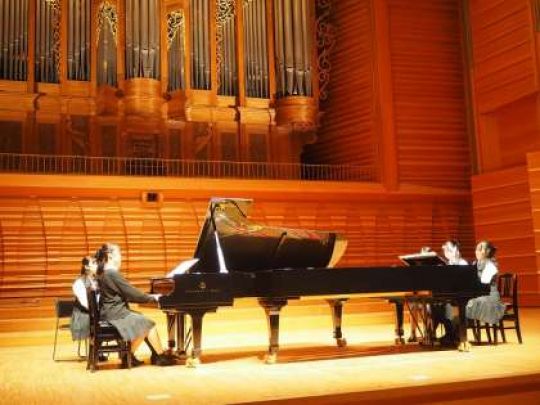京都堀川音楽高等学校