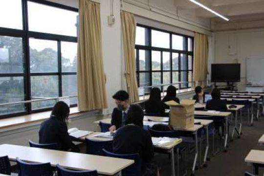 日吉ケ丘高等学校