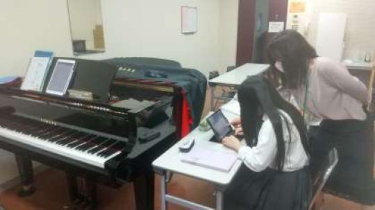 京都堀川音楽高等学校