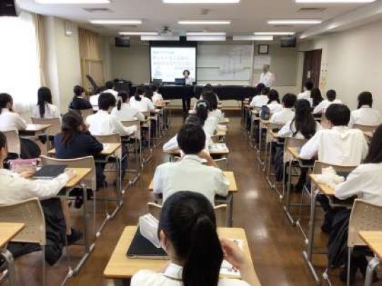 京都堀川音楽高等学校