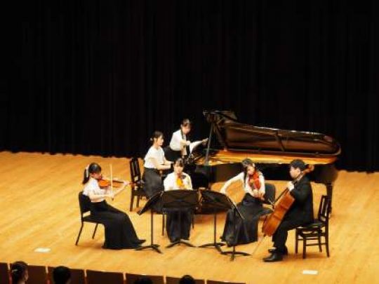 京都堀川音楽高等学校