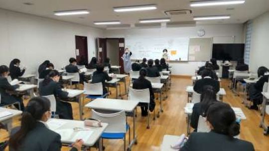 京都堀川音楽高等学校