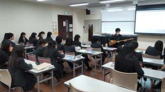 京都堀川音楽高等学校